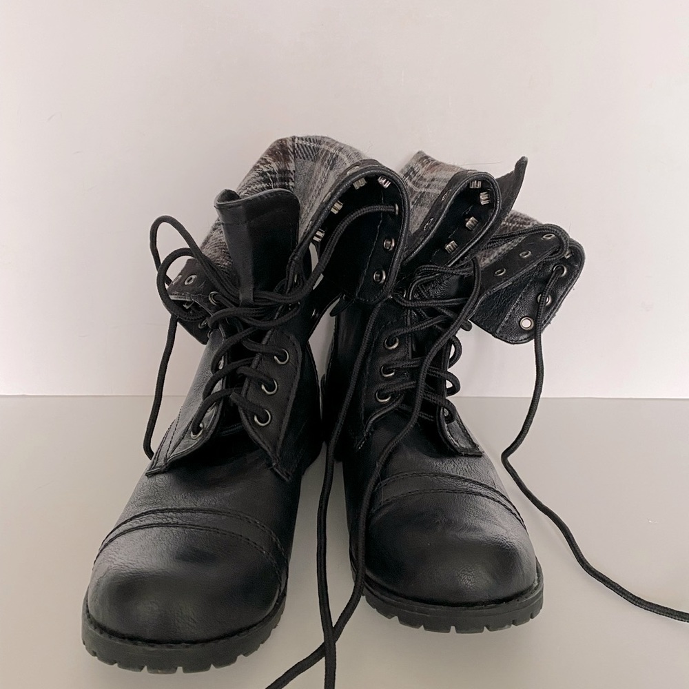Plaid lined Combat Boots